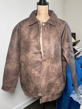 Men's Brown Faux-Leather Zip Jacket - Classic Collar